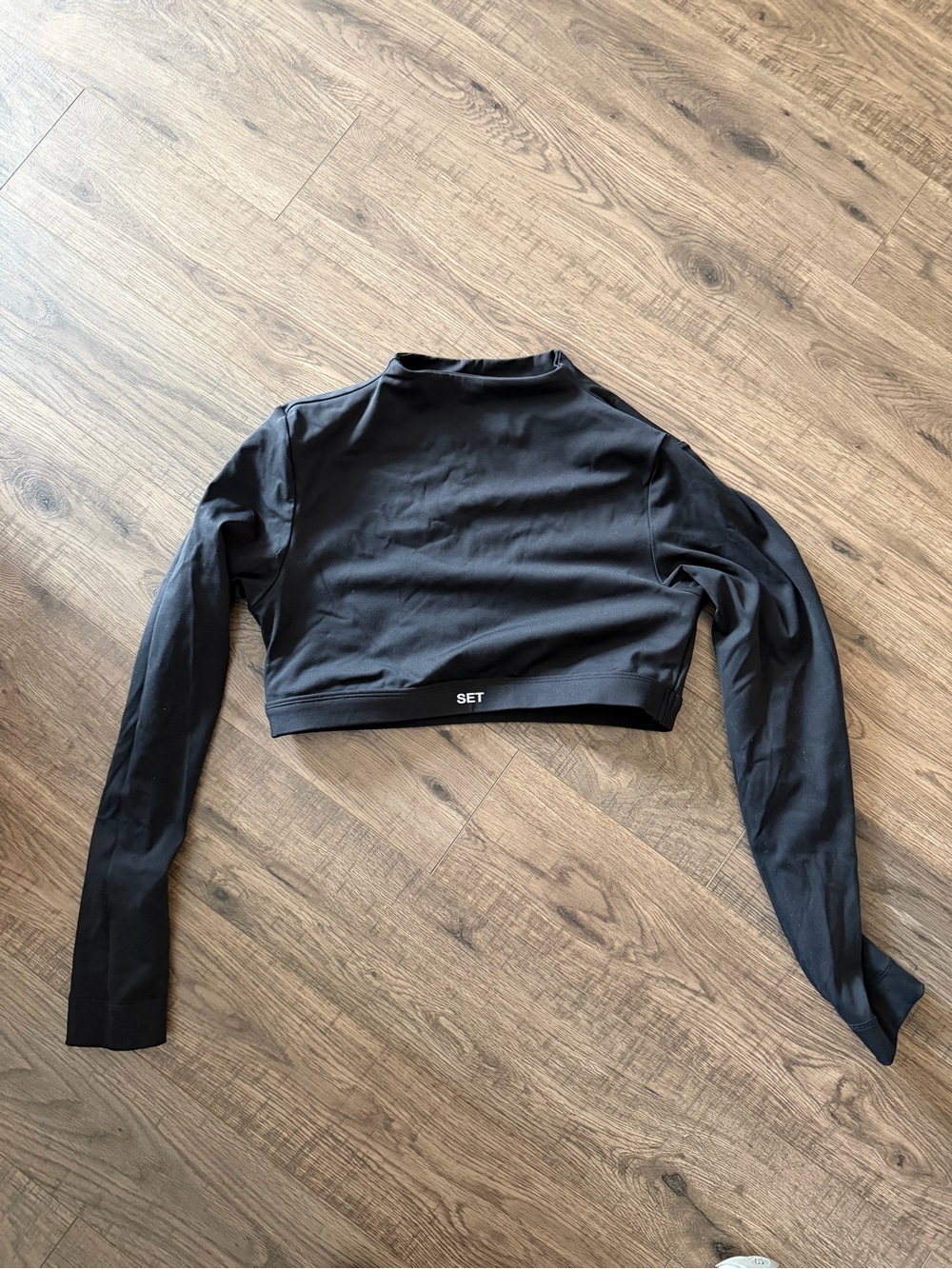 SET Active Black Long Sleeve Crop Top
